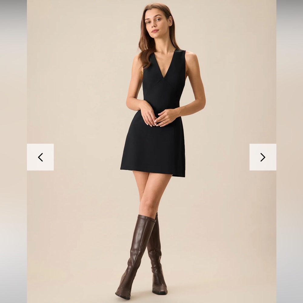 Classic Black V-Neck Sleeveless Mini Dress